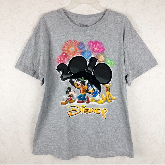 Disney Tops - Disney 2010 fireworks Mickey Goofy Pluto Donald